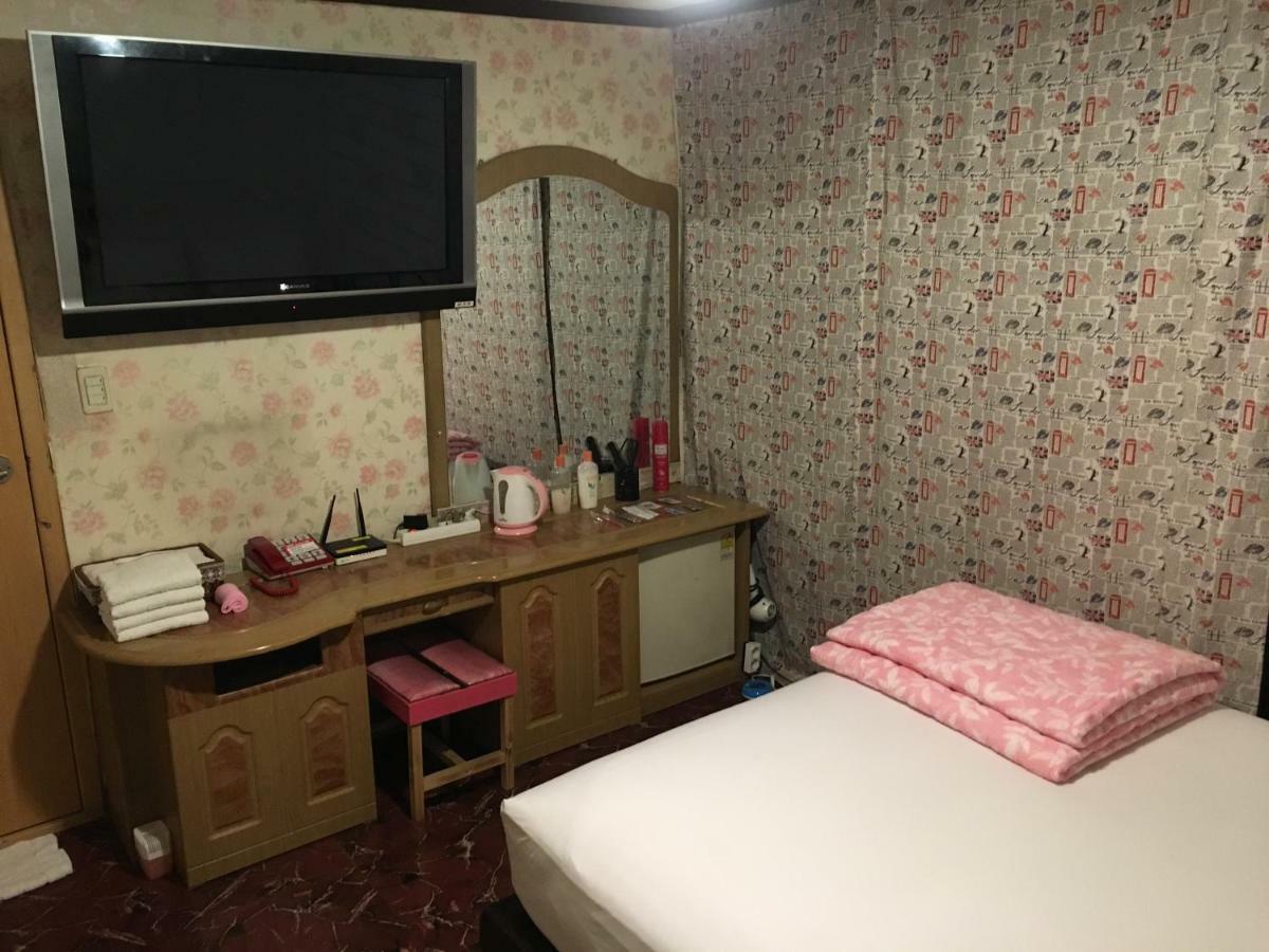 Coin Motel Busan Dış mekan fotoğraf